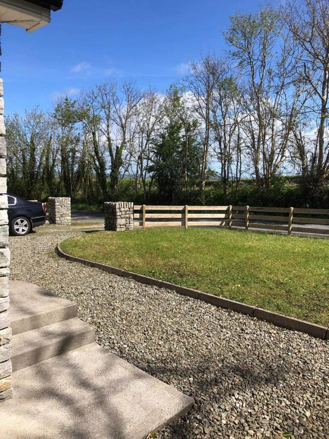Ballyloskey Road Carndonagh Exterior photo